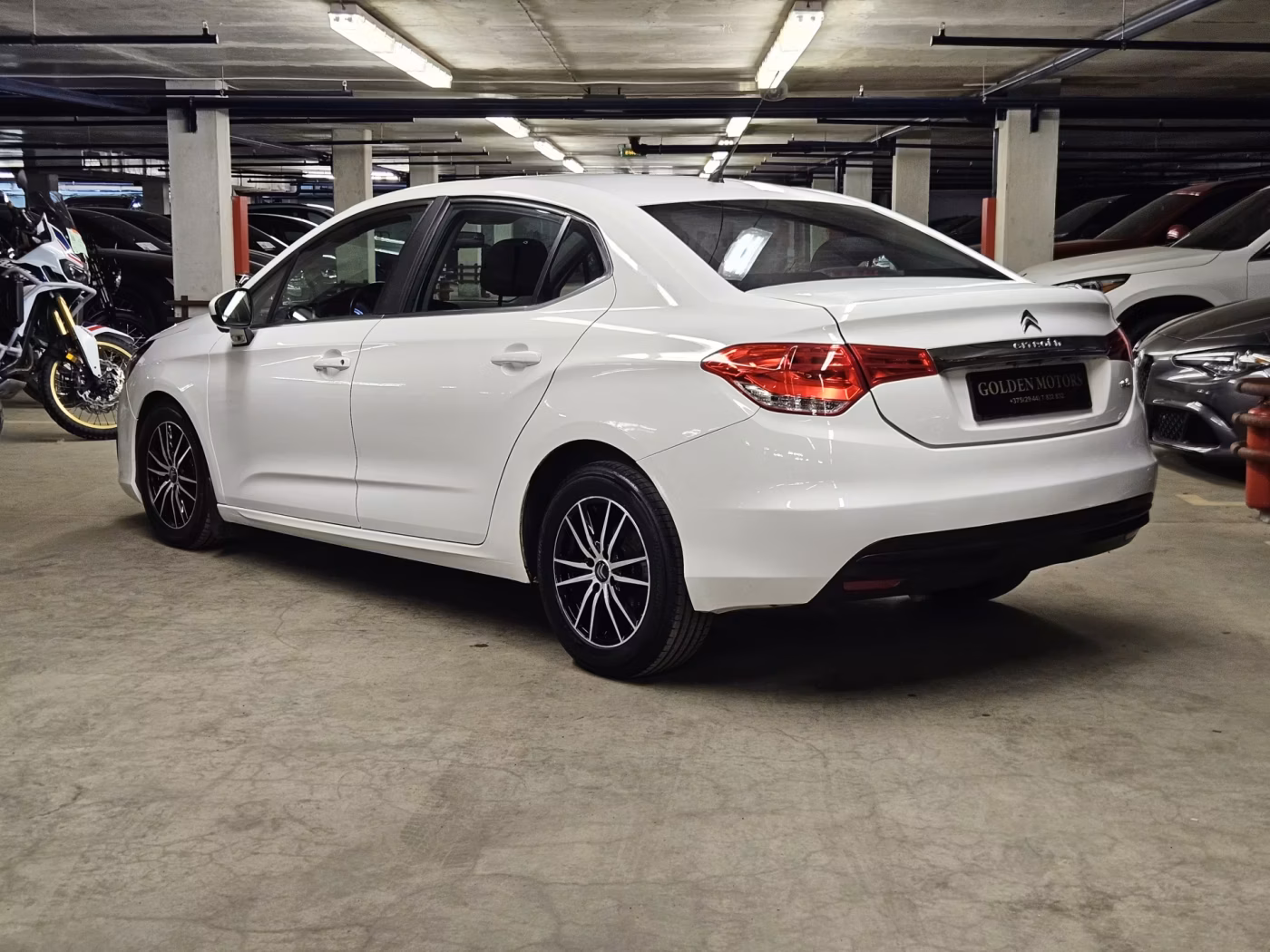 Citroen C4 фото 4