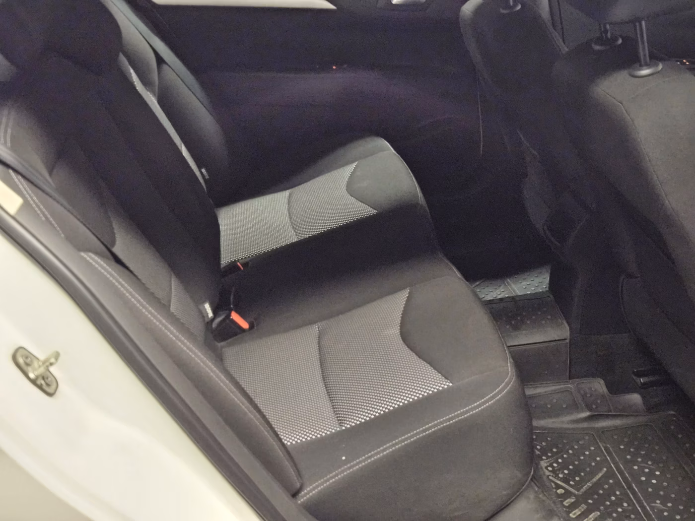 Citroen C4 фото 19