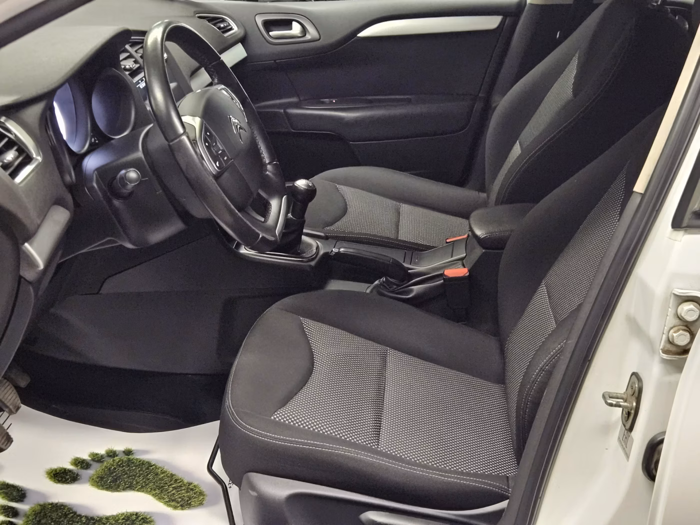 Citroen C4 фото 7