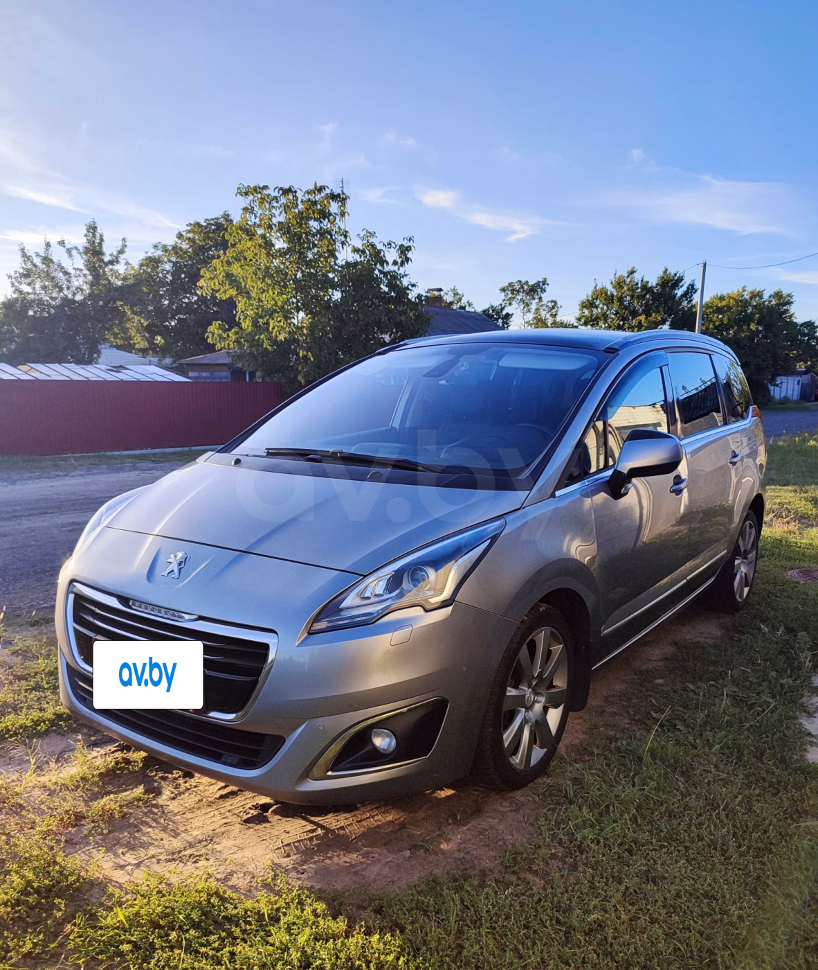 Peugeot 5008