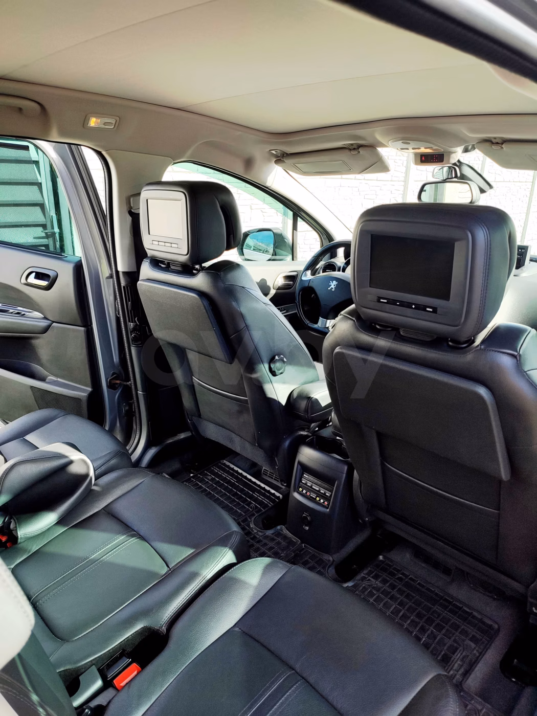 Peugeot 5008 фото 14