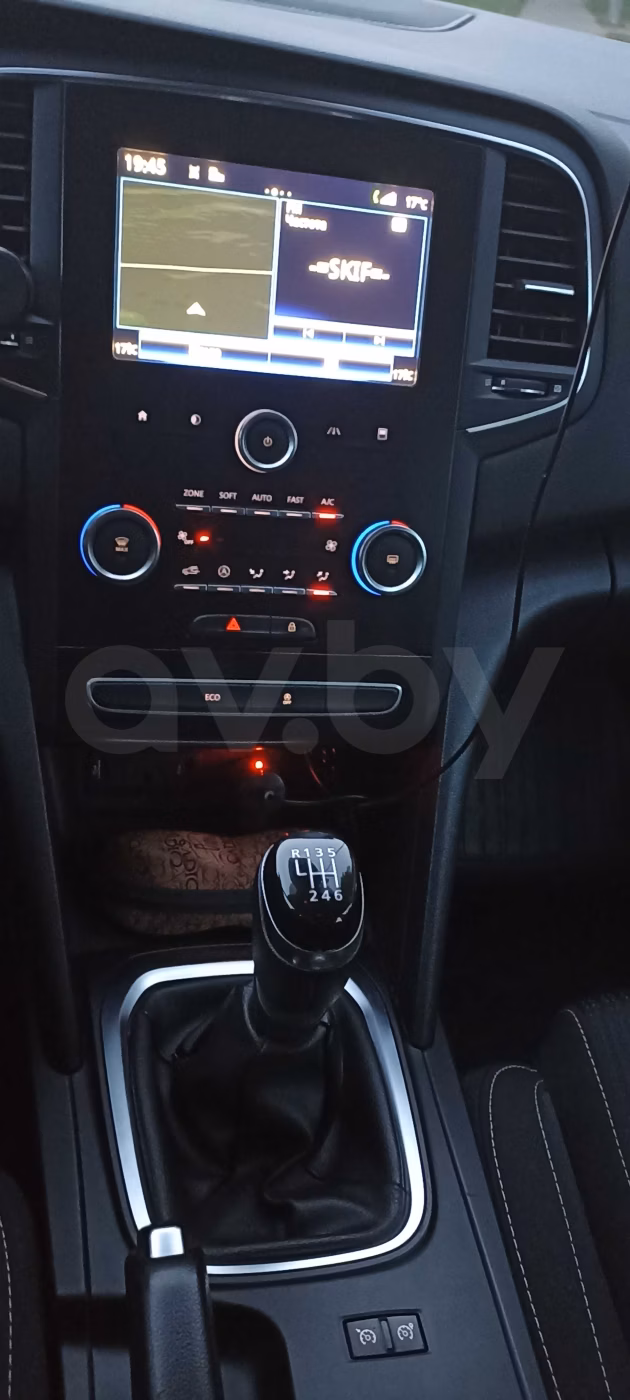 Renault Megane фото 27
