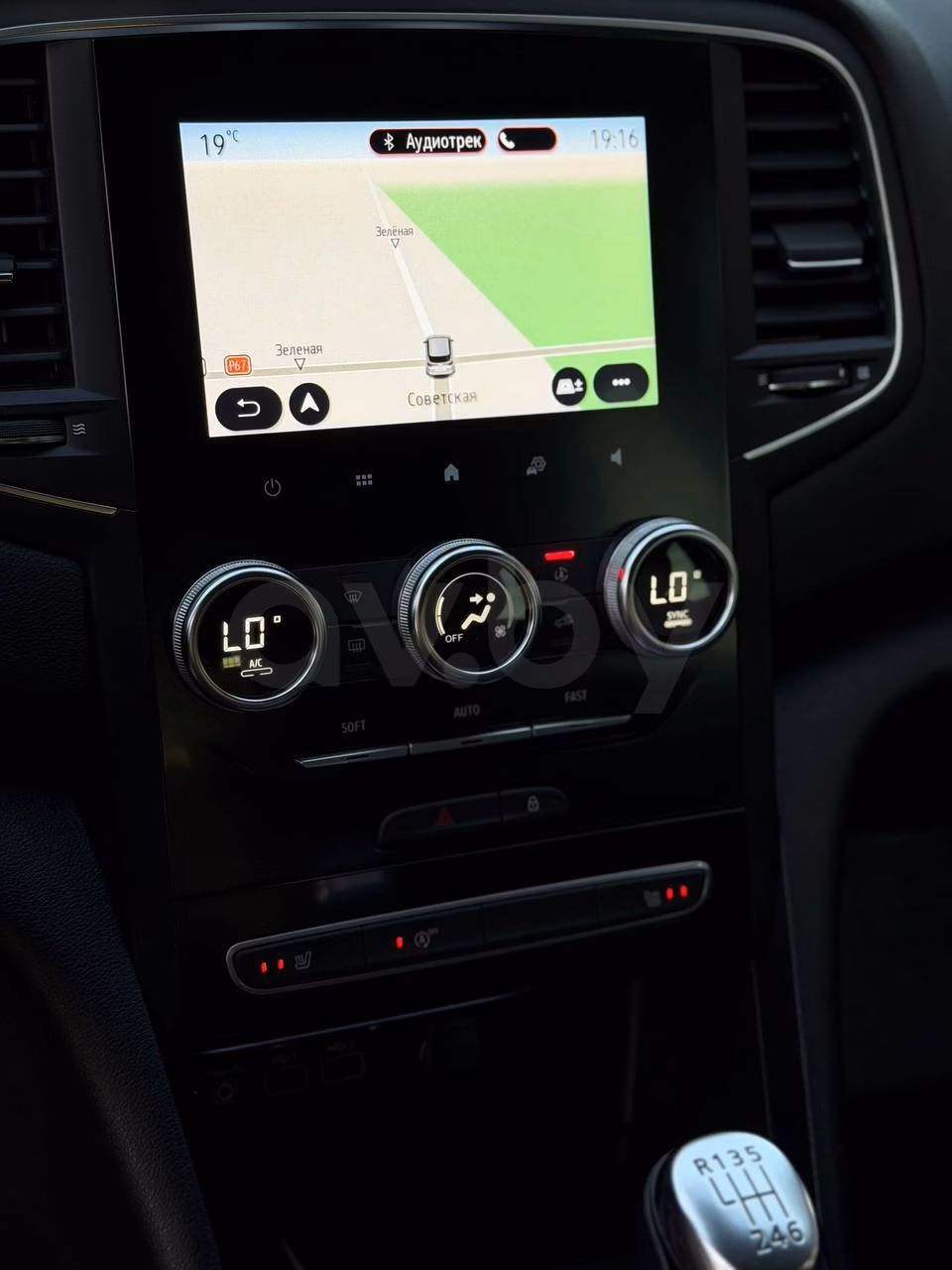Renault Megane фото 12