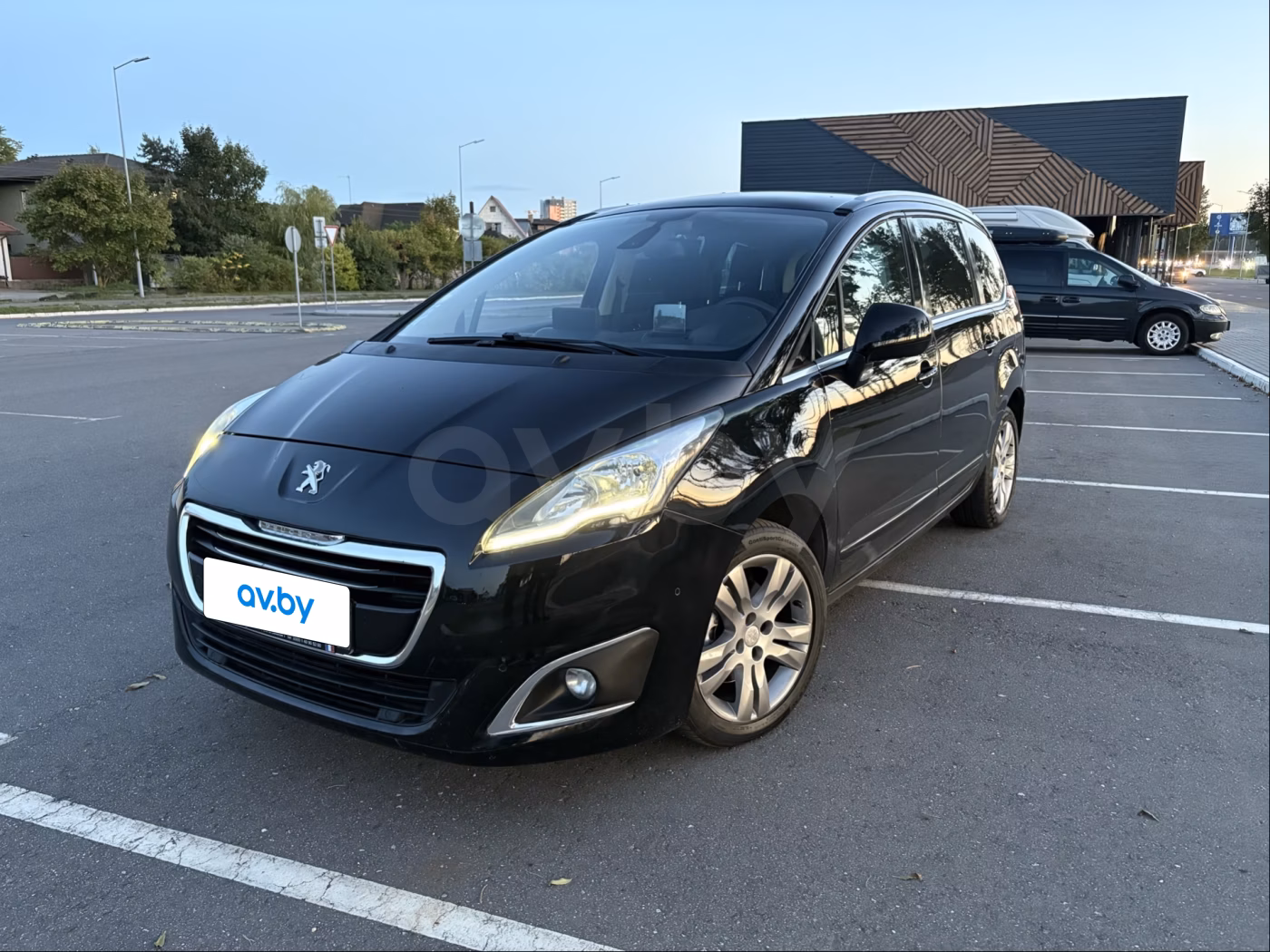 Peugeot 5008