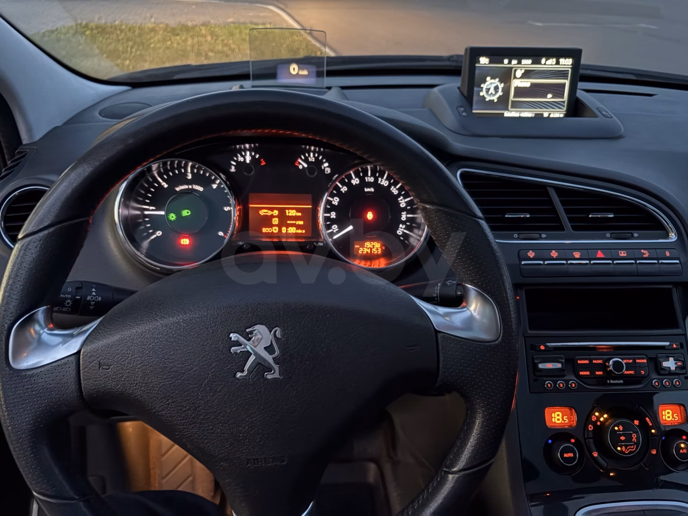 Peugeot 5008 фото 8