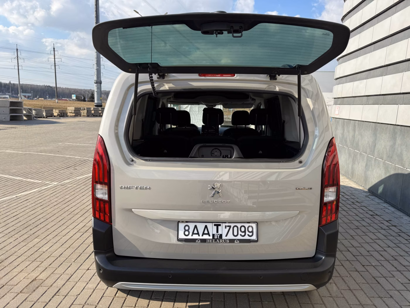 Peugeot Rifter фото 12