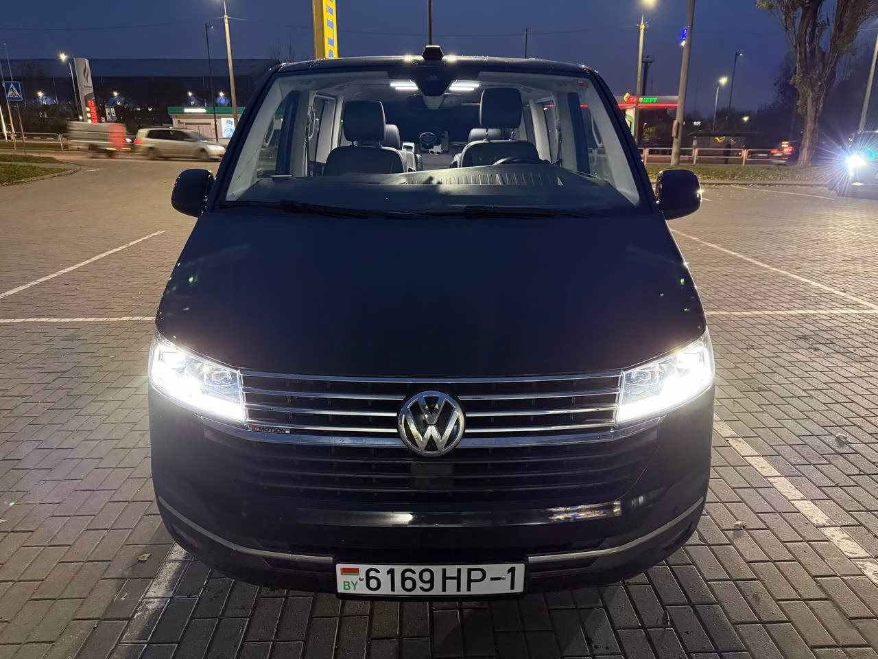 Volkswagen Multivan фото 2