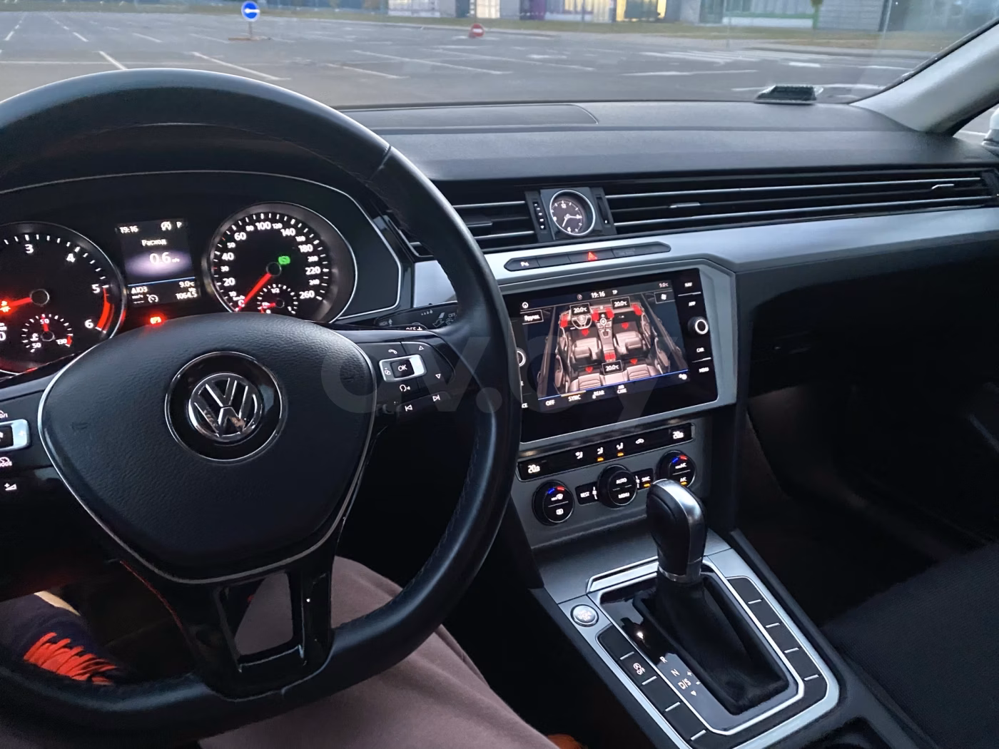 Volkswagen Passat фото 11