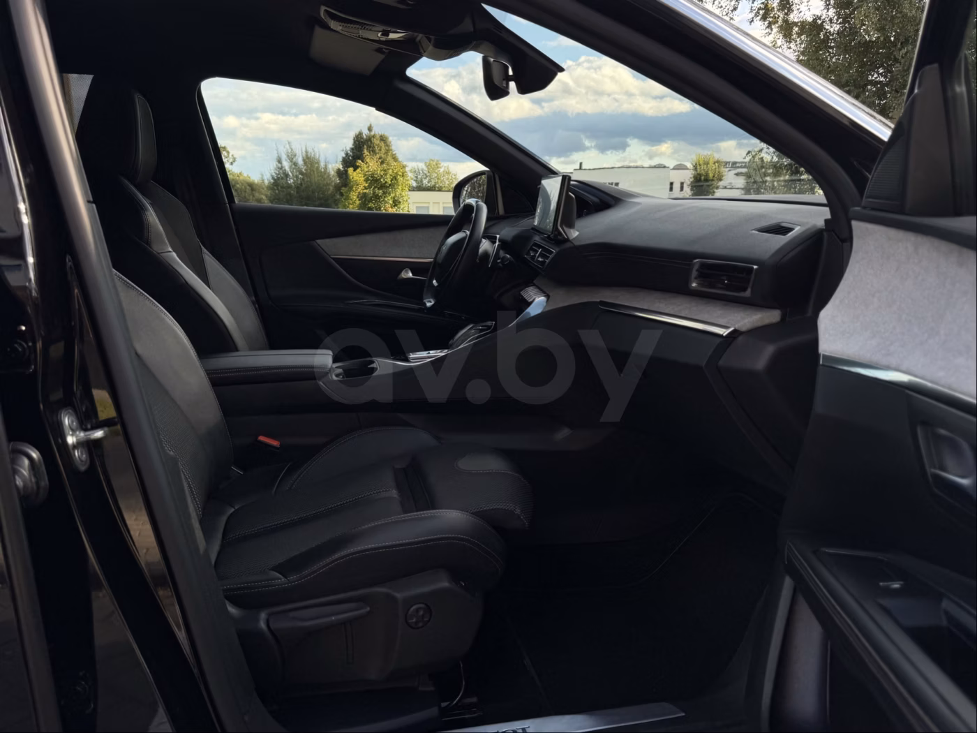 Peugeot 5008 фото 15
