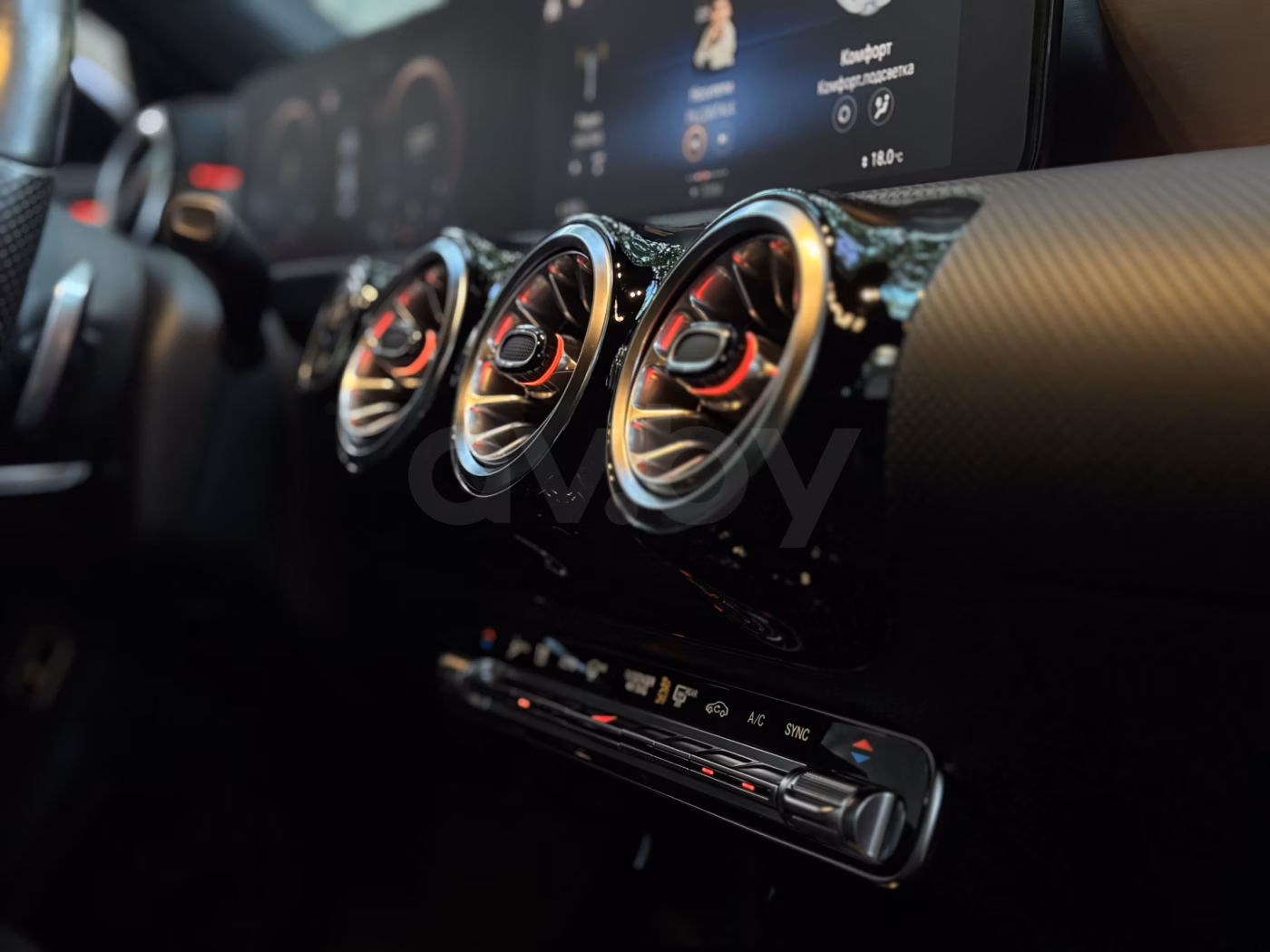 Mercedes-Benz CLA фото 17