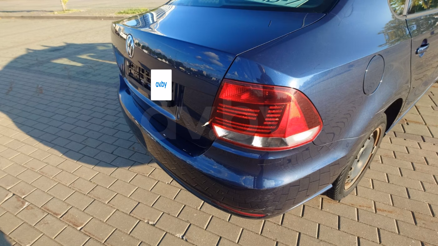 Volkswagen Polo Sedan фото 5