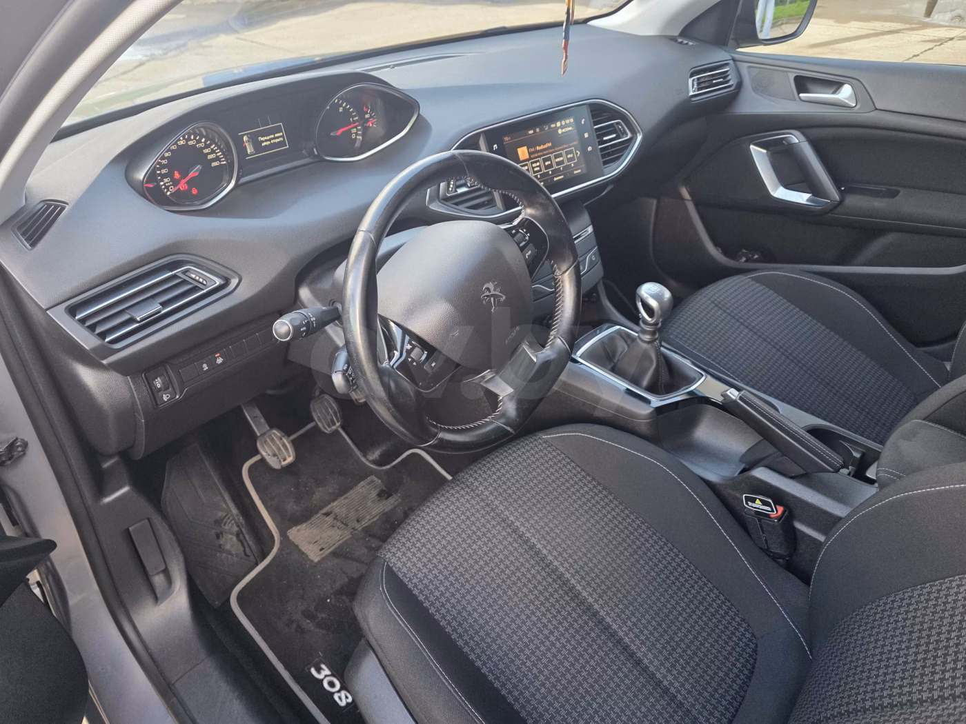 Peugeot 308 фото 12