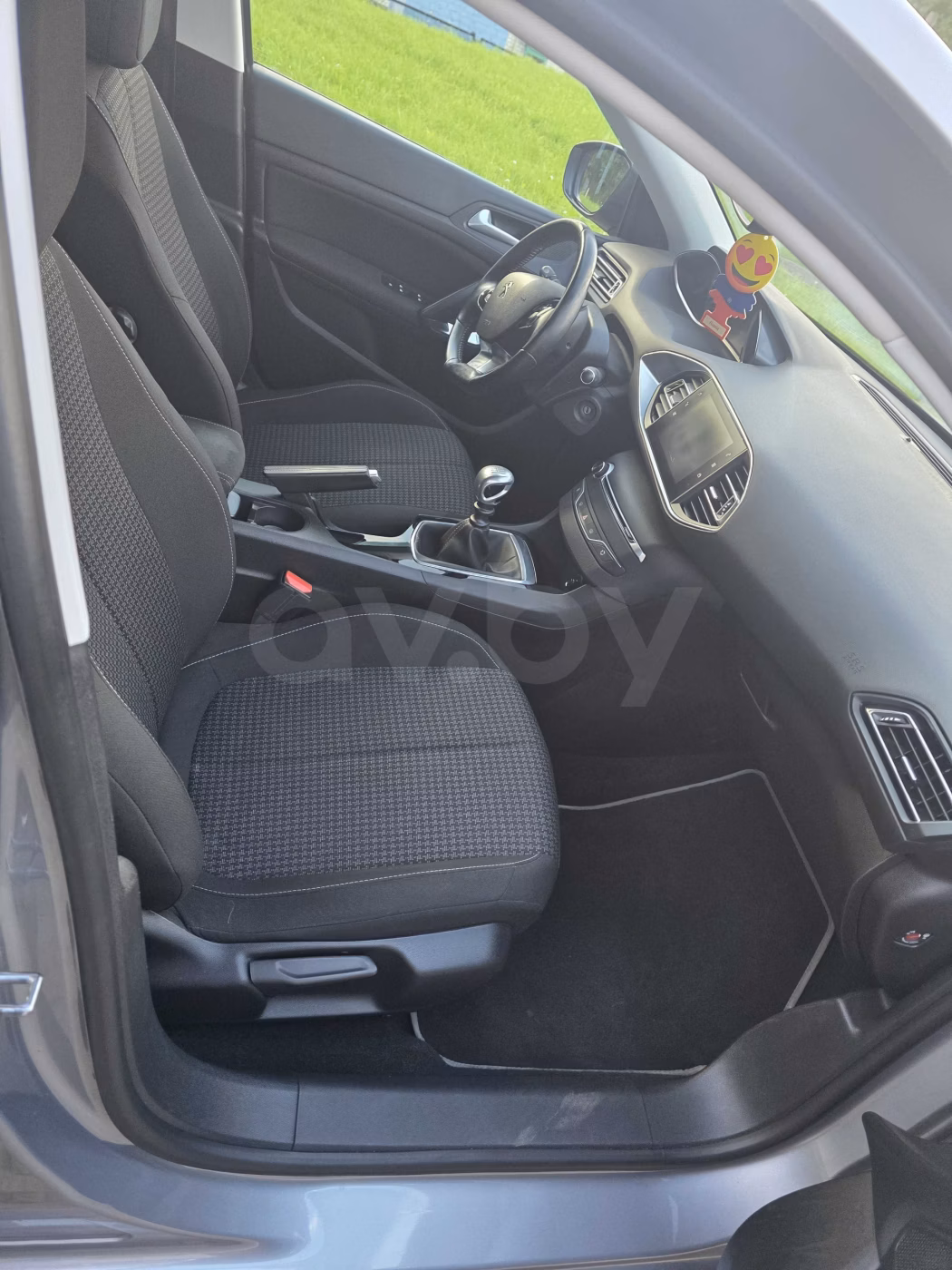 Peugeot 308 фото 13