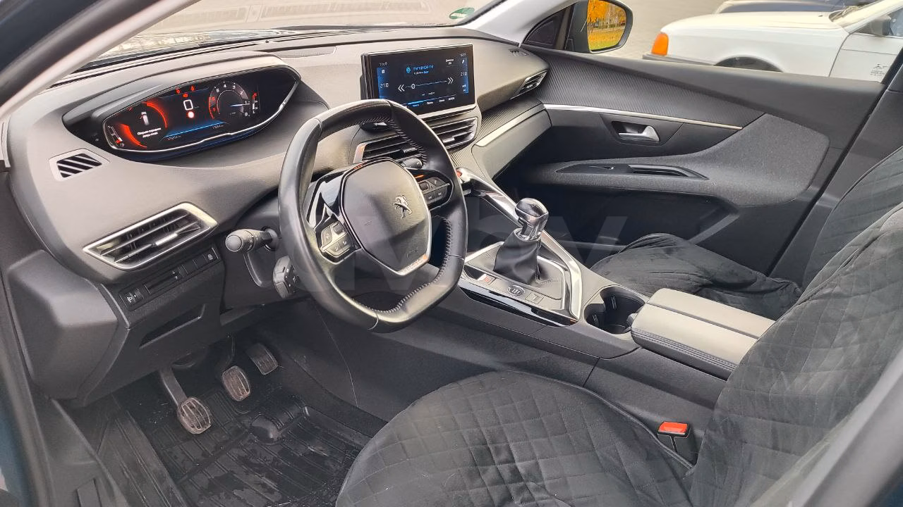 Peugeot 5008 фото 7