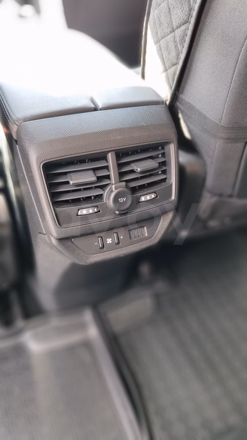 Peugeot 5008 фото 17