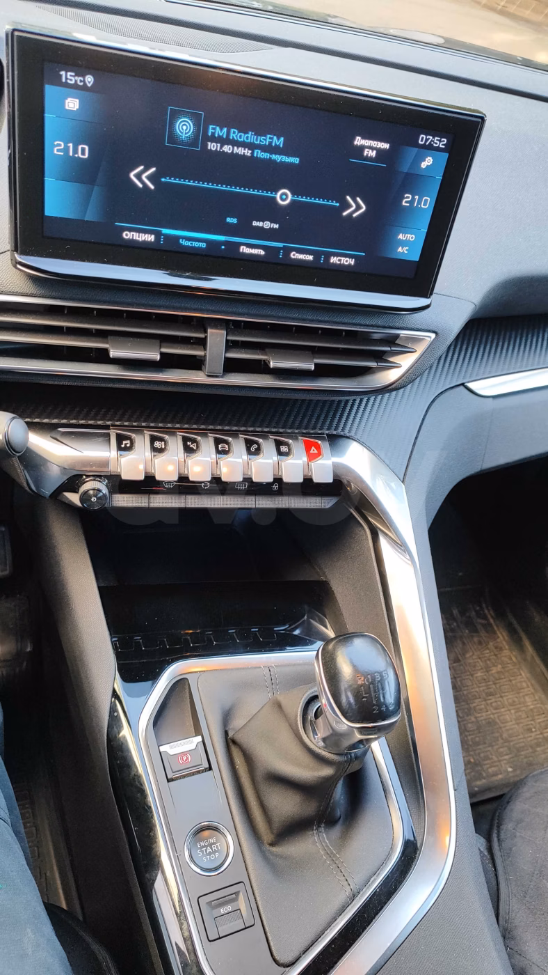 Peugeot 5008 фото 10