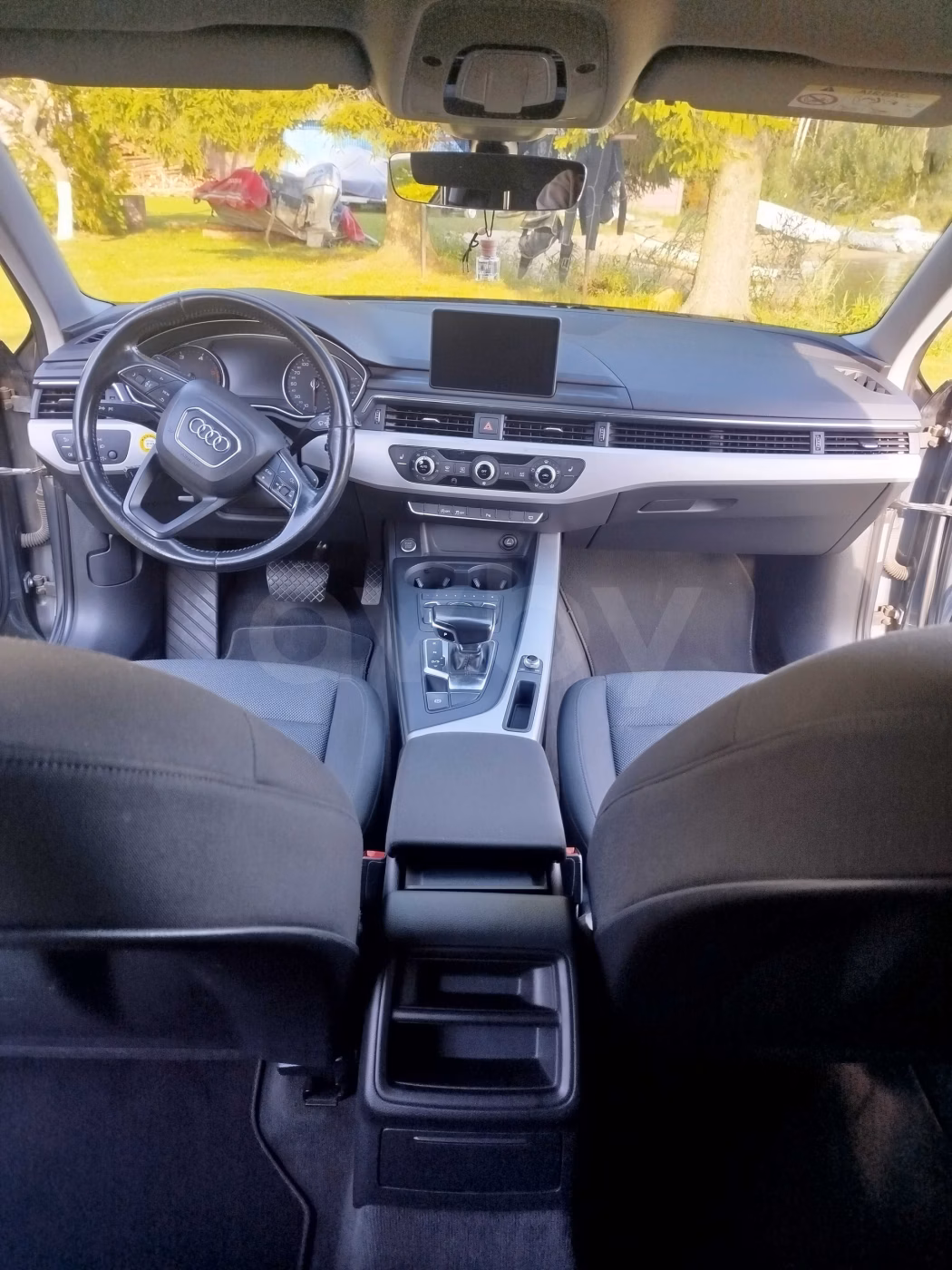 Audi A4 фото 6