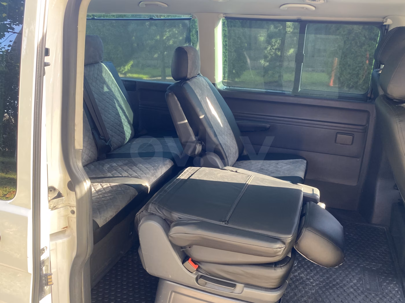 Volkswagen Multivan фото 17