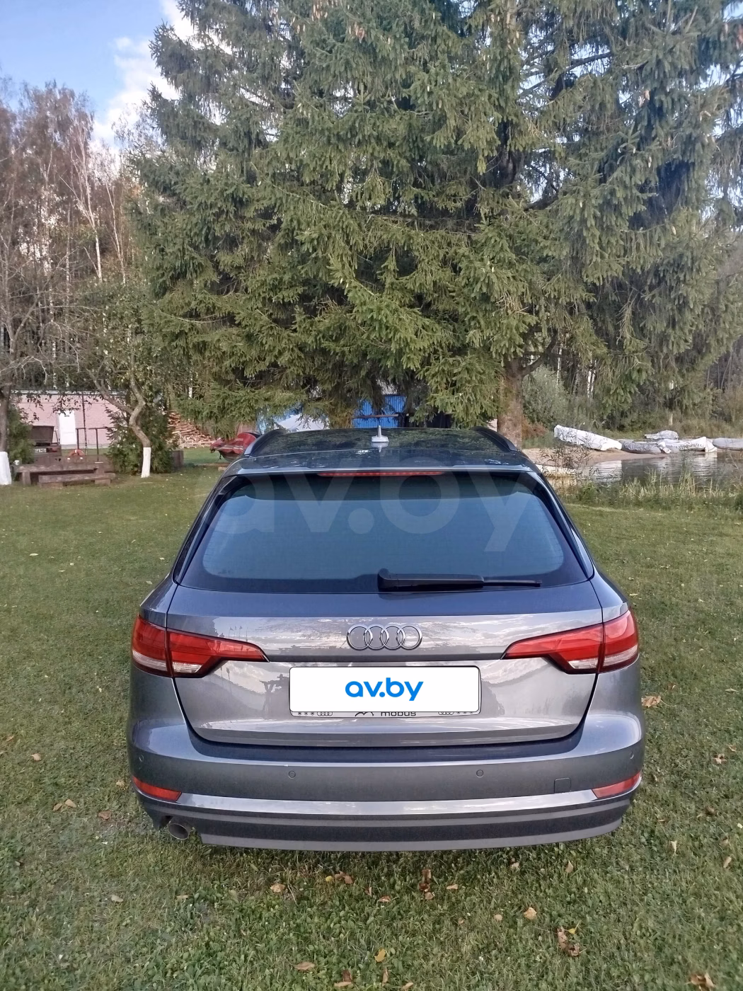 Audi A4 фото 17