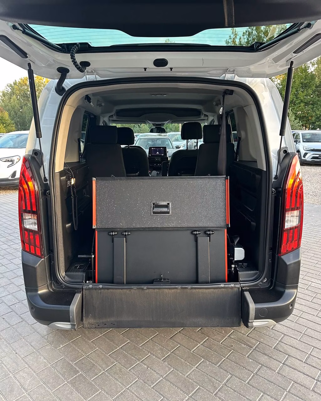 Peugeot Rifter фото 18