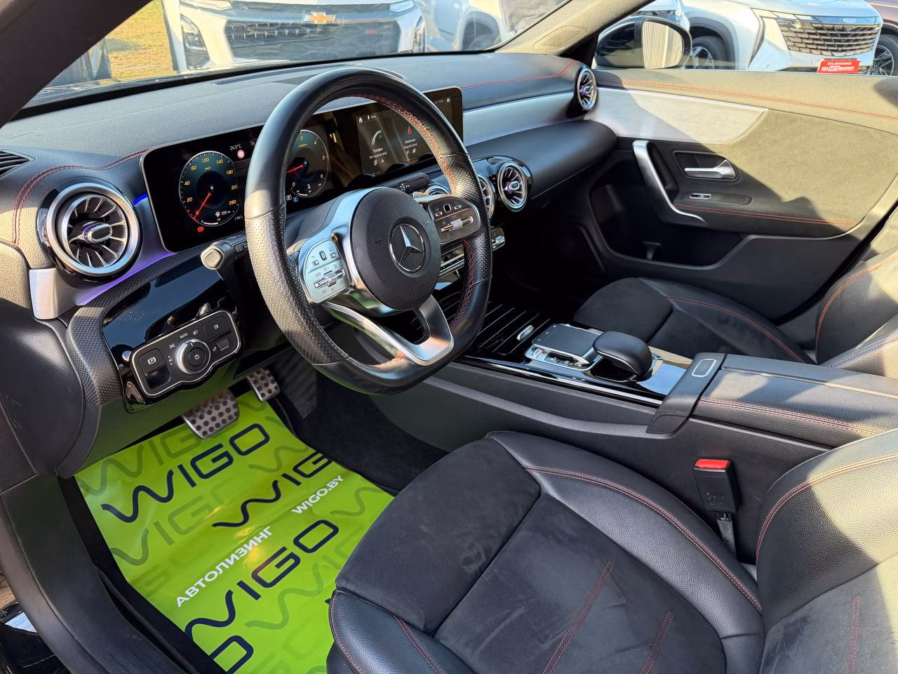 Mercedes-Benz CLA фото 9
