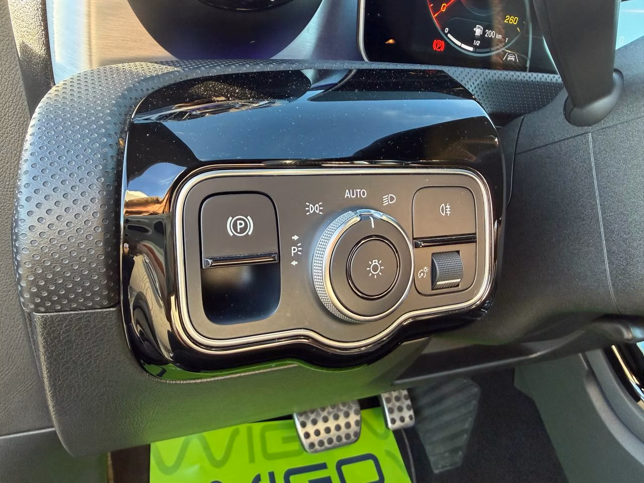 Mercedes-Benz CLA фото 14