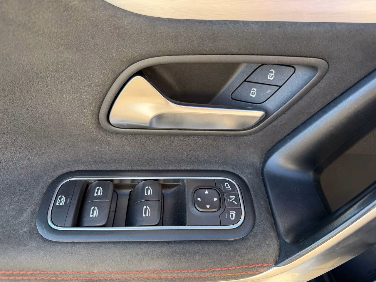 Mercedes-Benz CLA фото 15