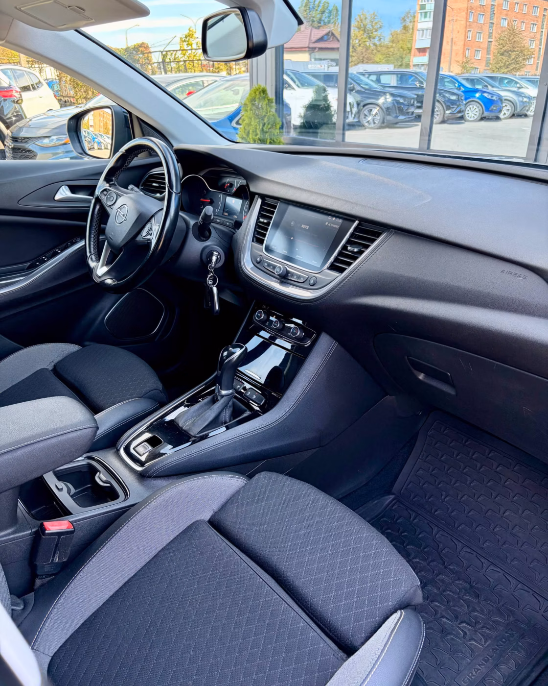 Opel Grandland X фото 13