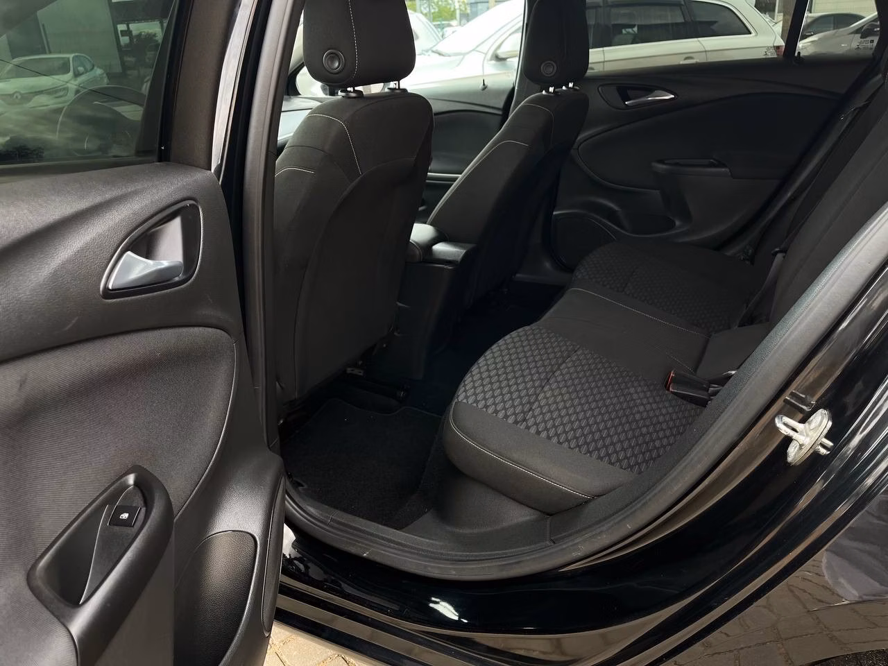 Opel Astra фото 7
