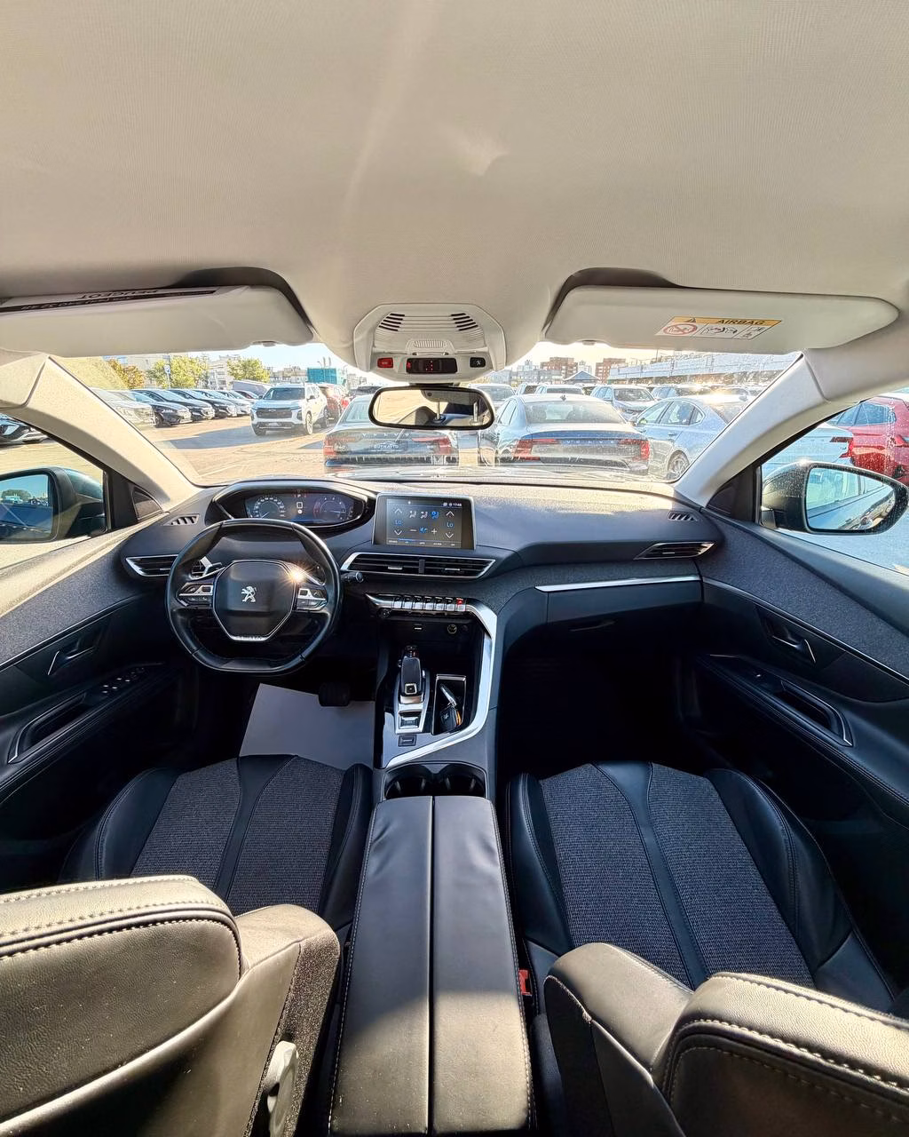 Peugeot 5008 фото 9