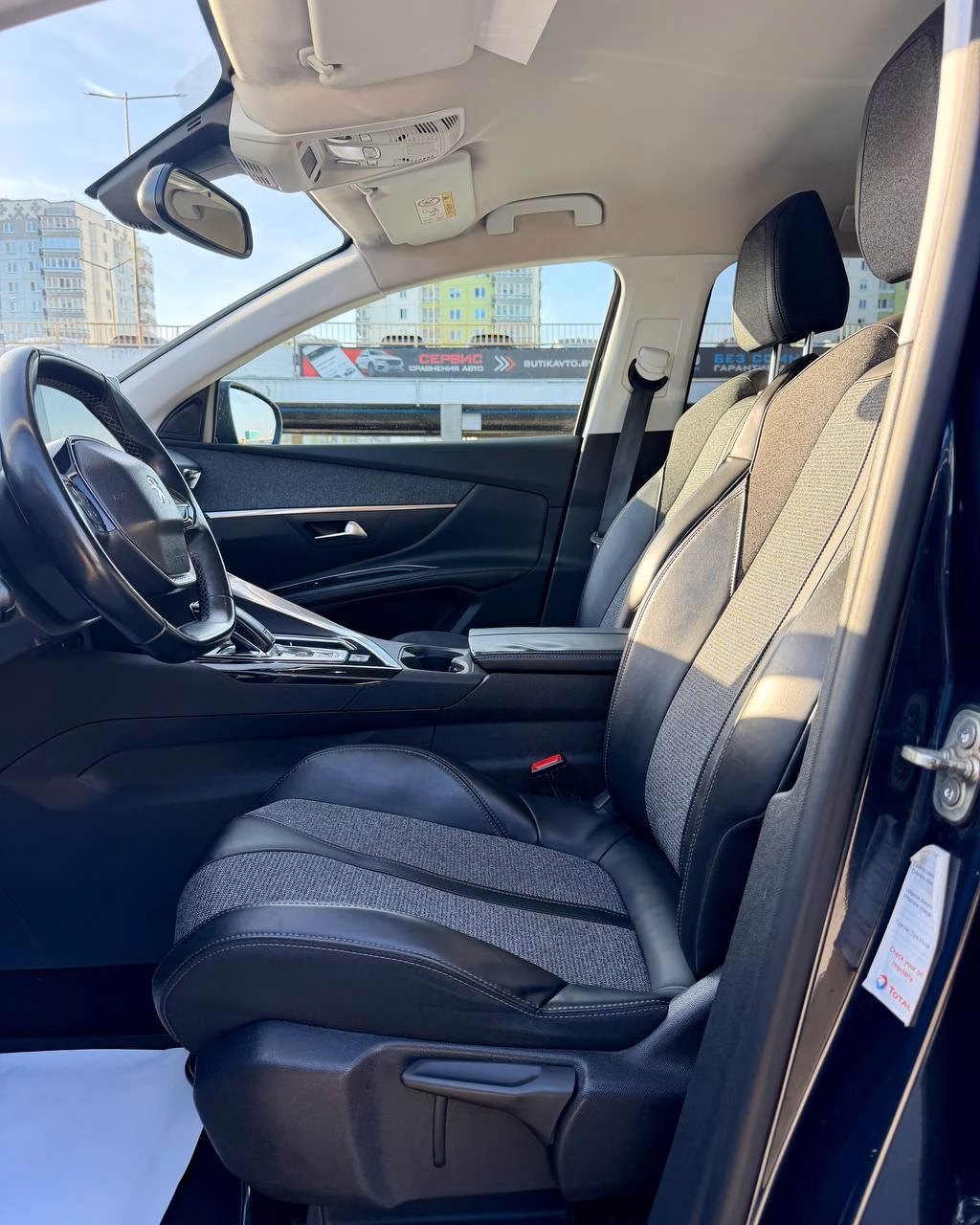 Peugeot 5008 фото 10