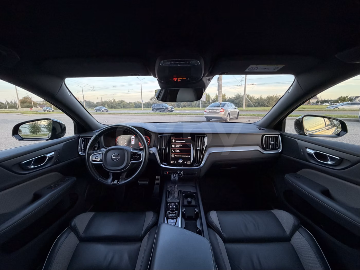 Volvo V60 фото 10