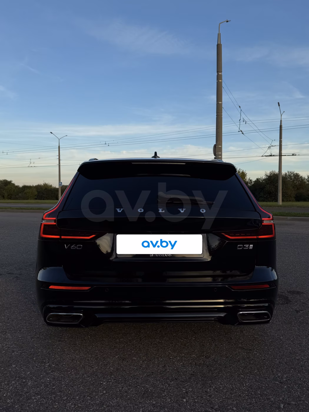 Volvo V60 фото 9