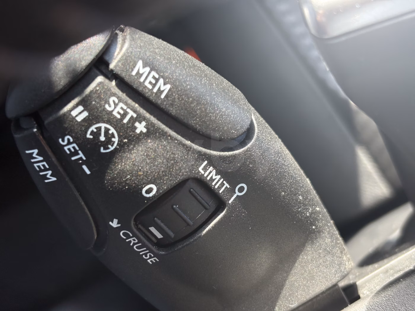 Peugeot 2008 фото 22