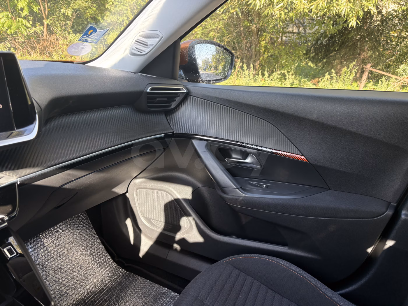 Peugeot 2008 фото 15
