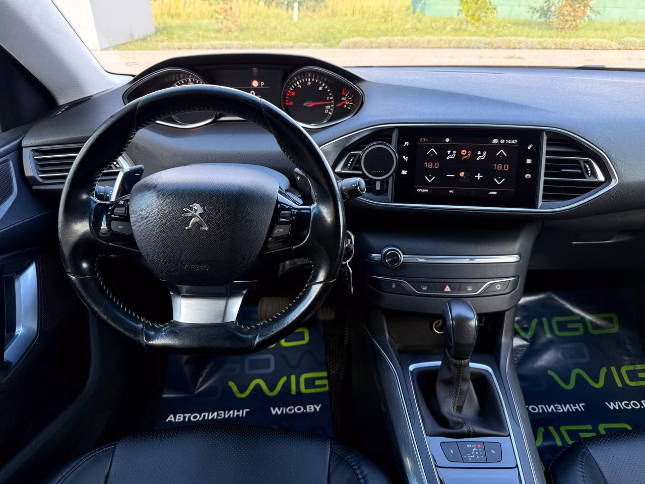 Peugeot 308 фото 23