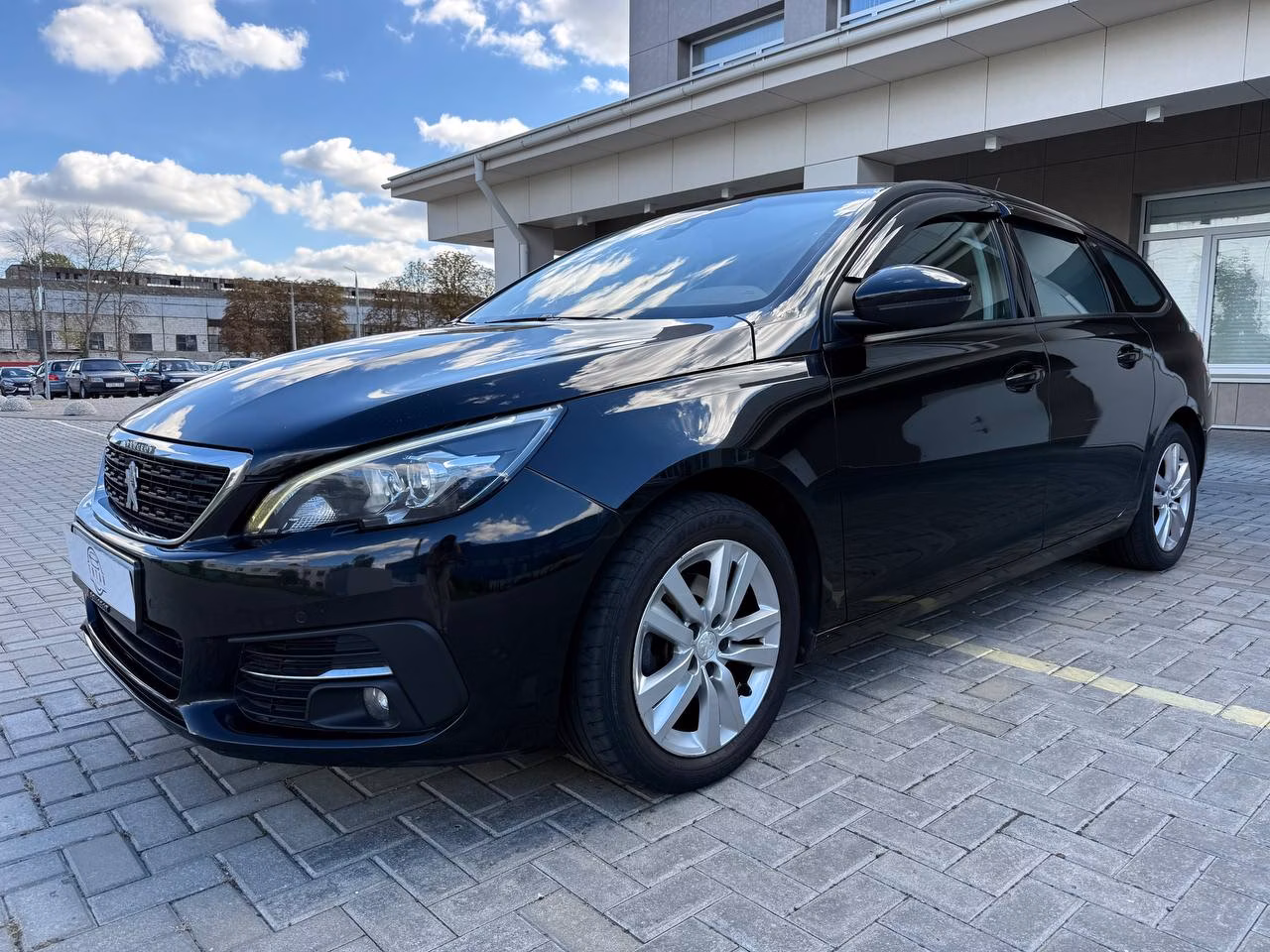 Peugeot 308 фото 2