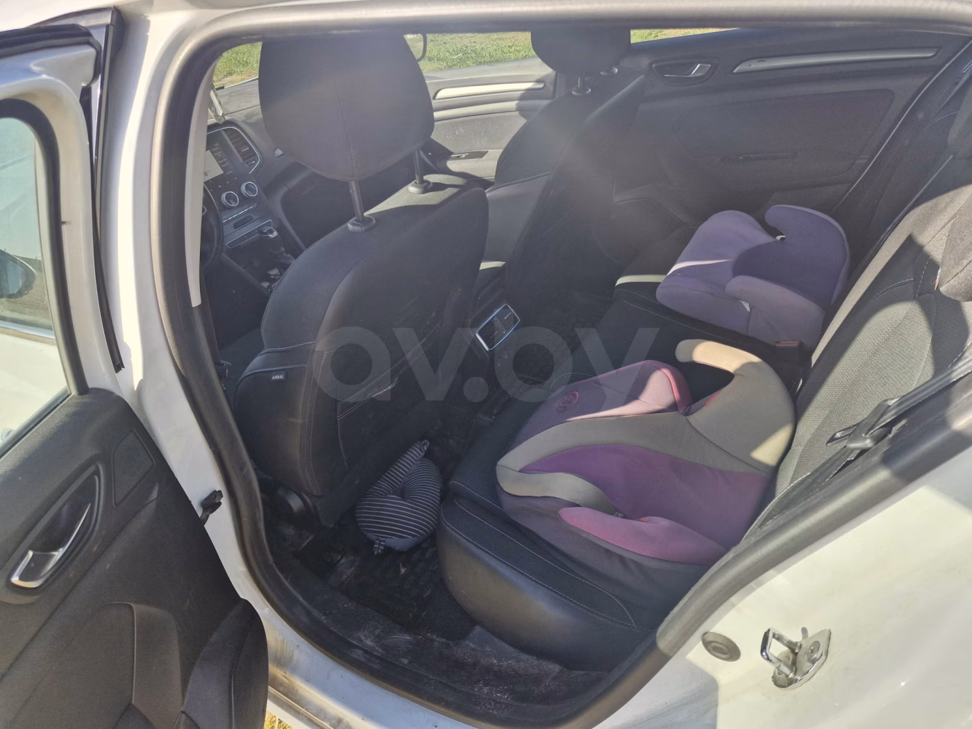 Renault Megane фото 9