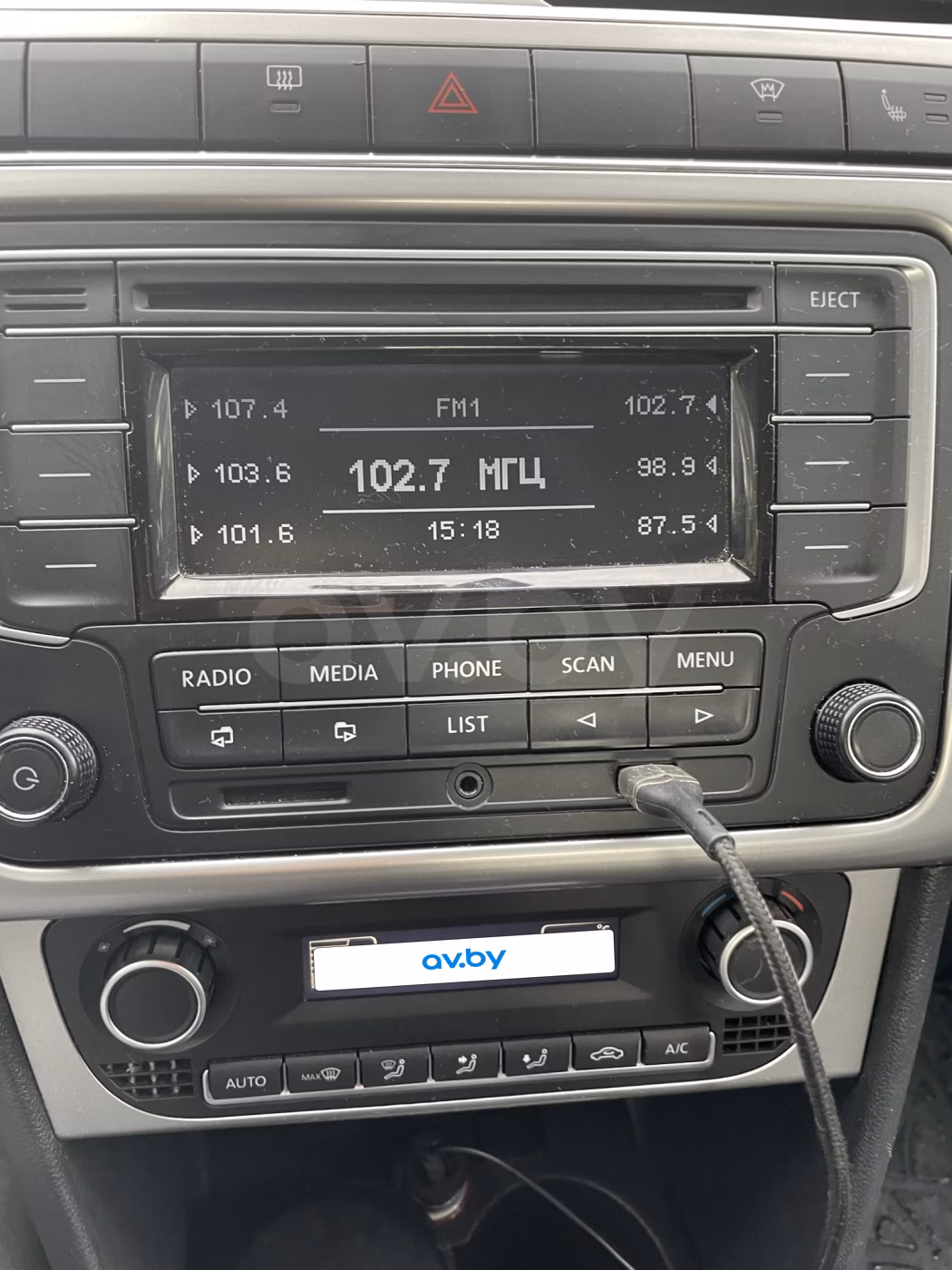 Volkswagen Polo Sedan фото 10