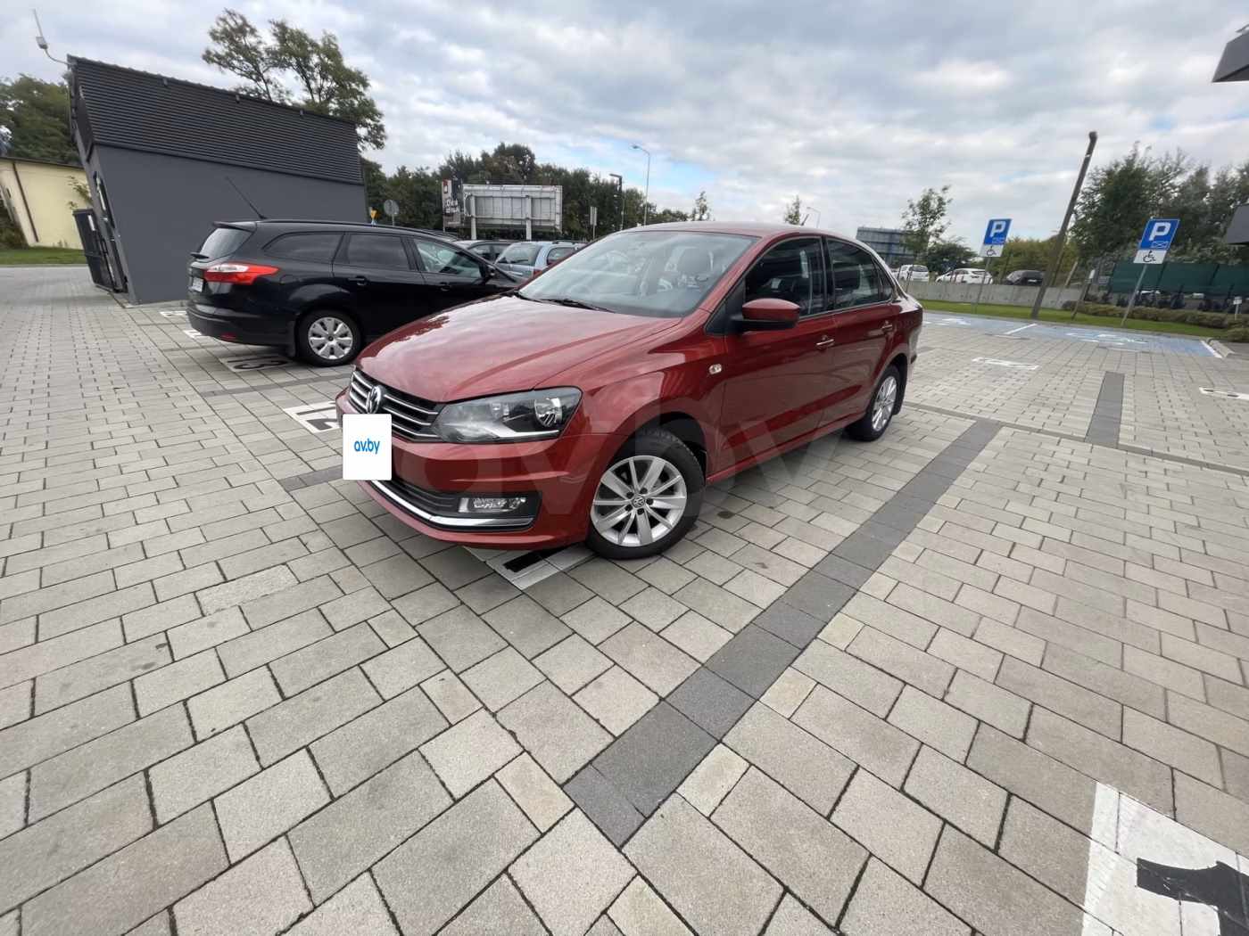 Volkswagen Polo Sedan фото 17