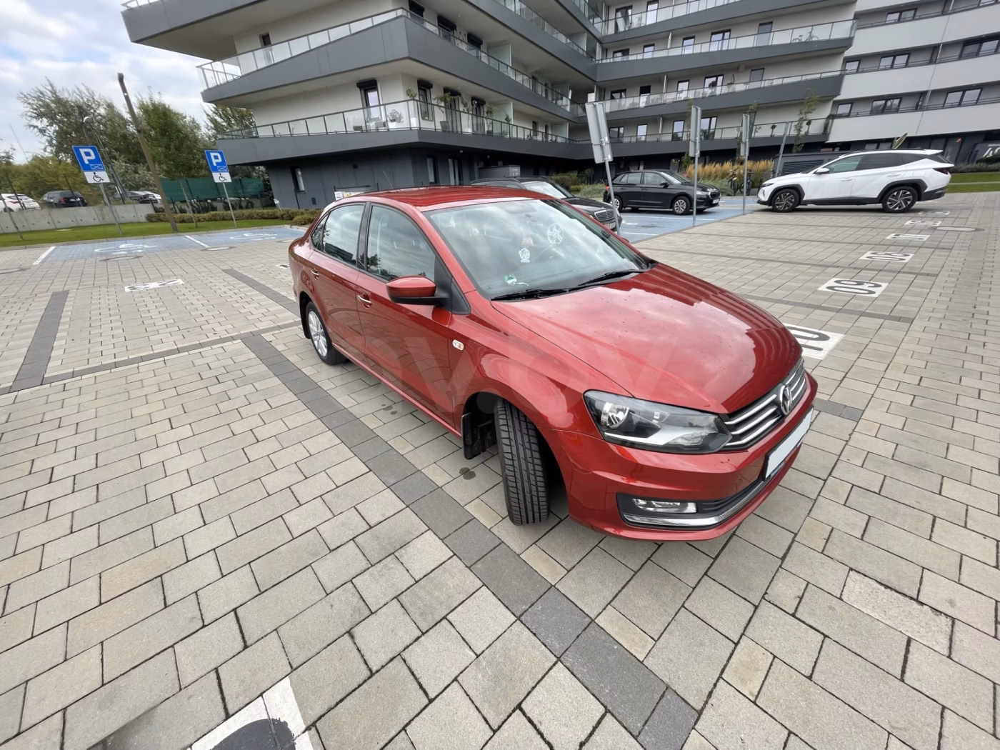 Volkswagen Polo Sedan фото 16