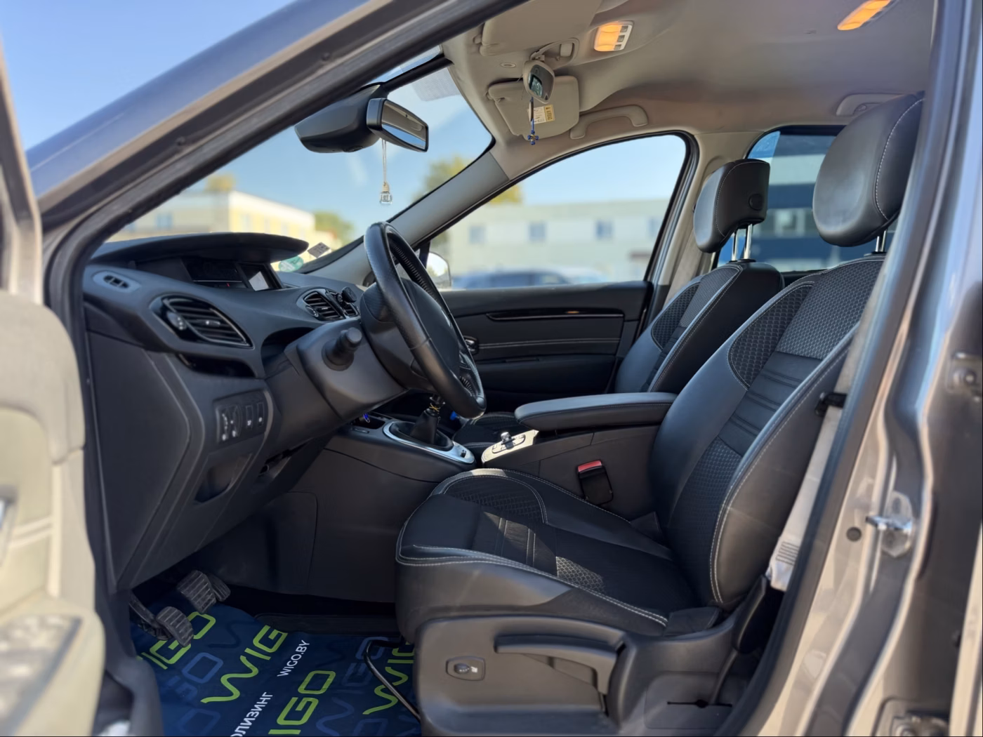 Renault Grand Scenic фото 14