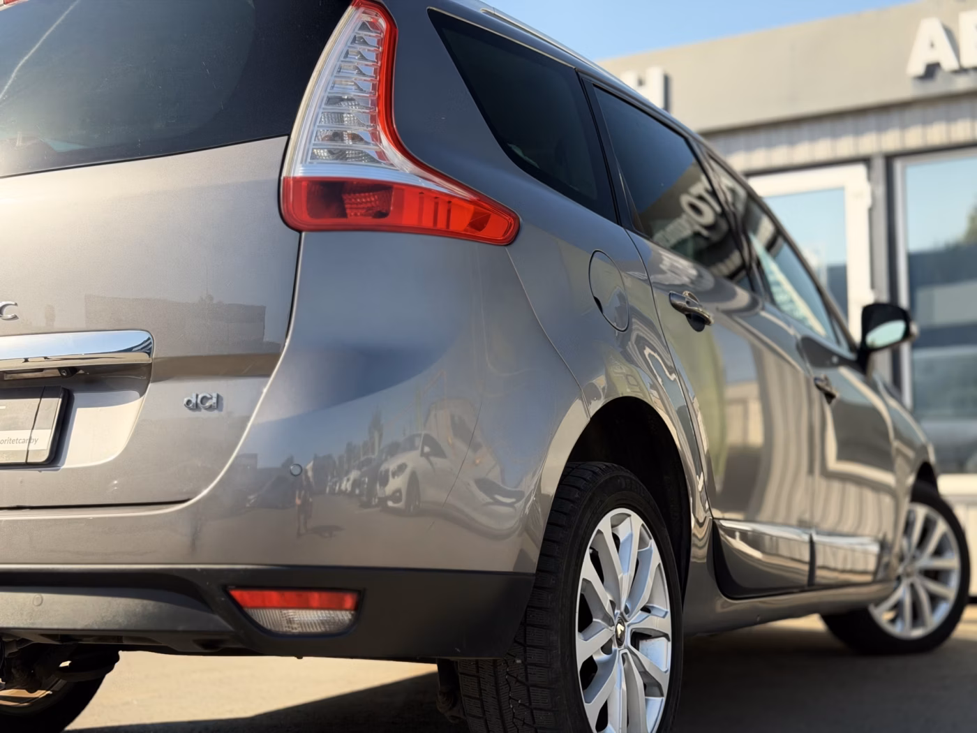 Renault Grand Scenic фото 11
