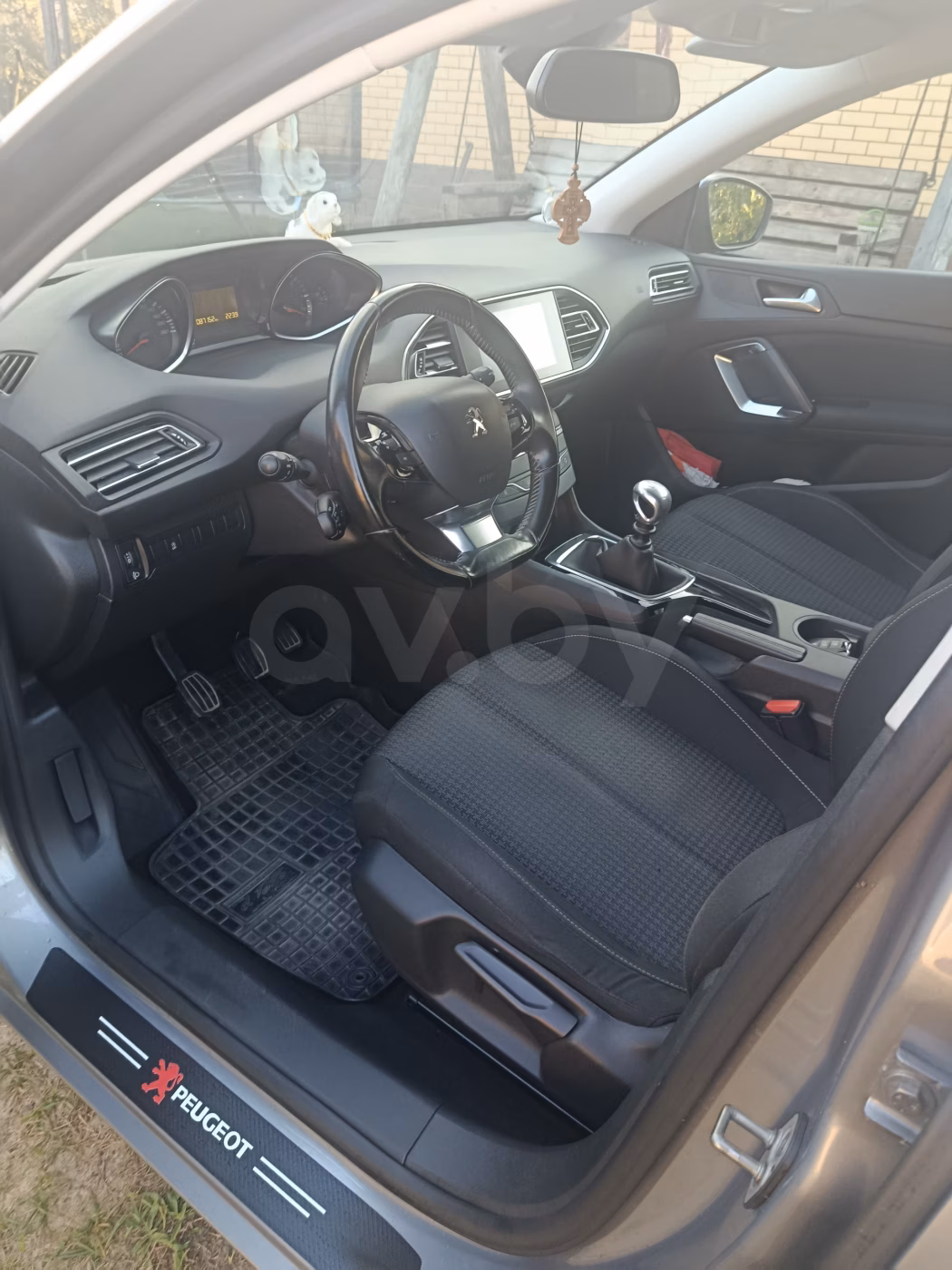 Peugeot 308 фото 12