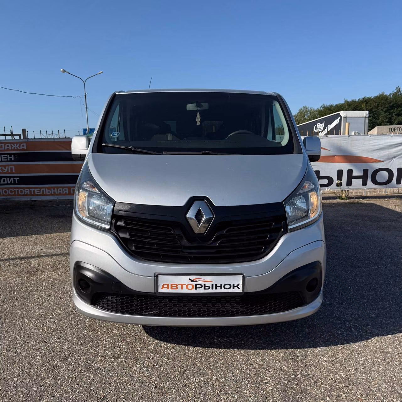 Renault Trafic фото 2