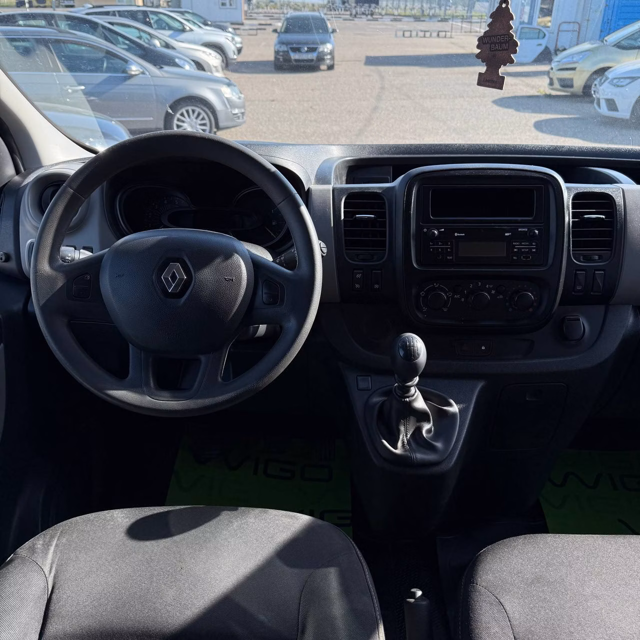 Renault Trafic фото 12