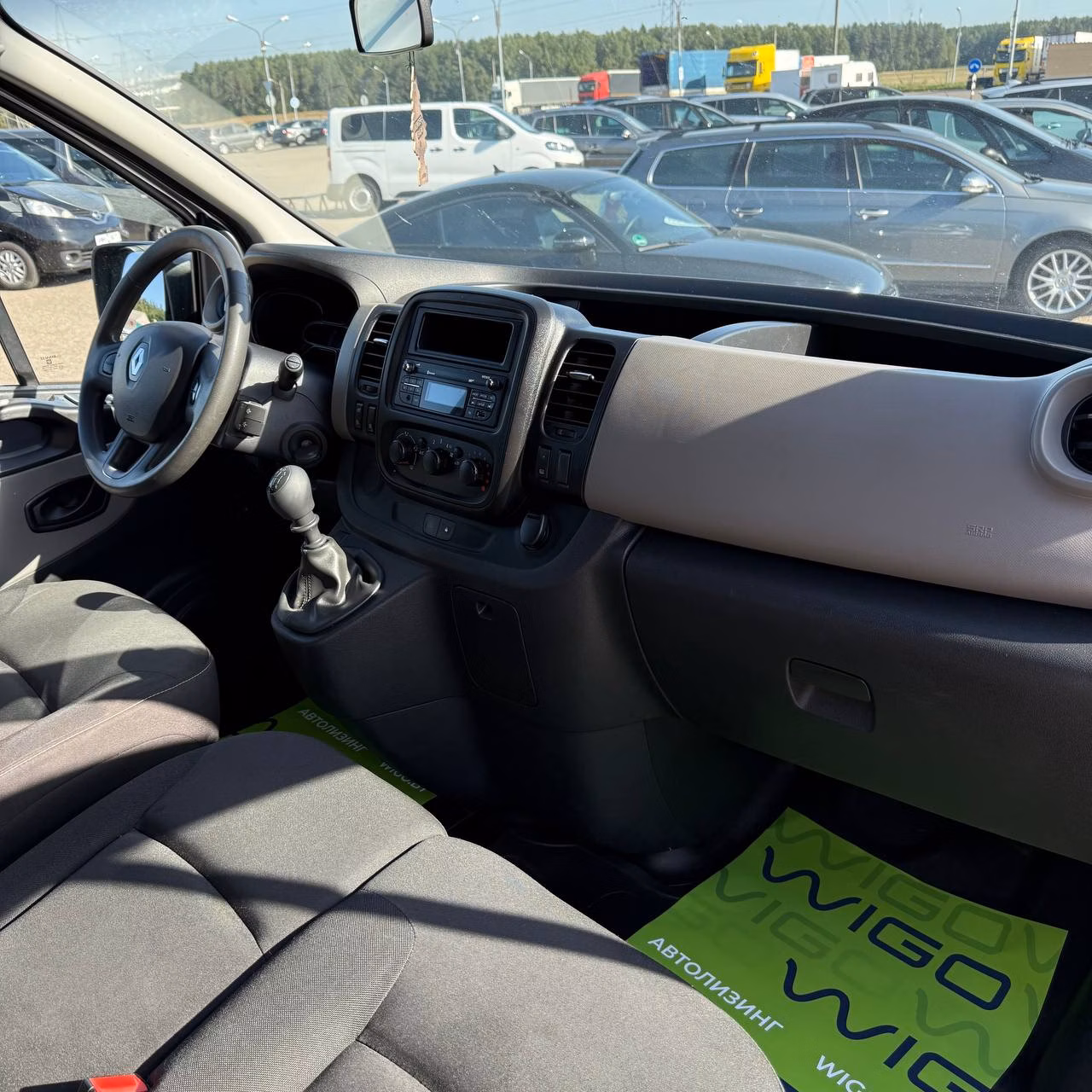 Renault Trafic фото 10
