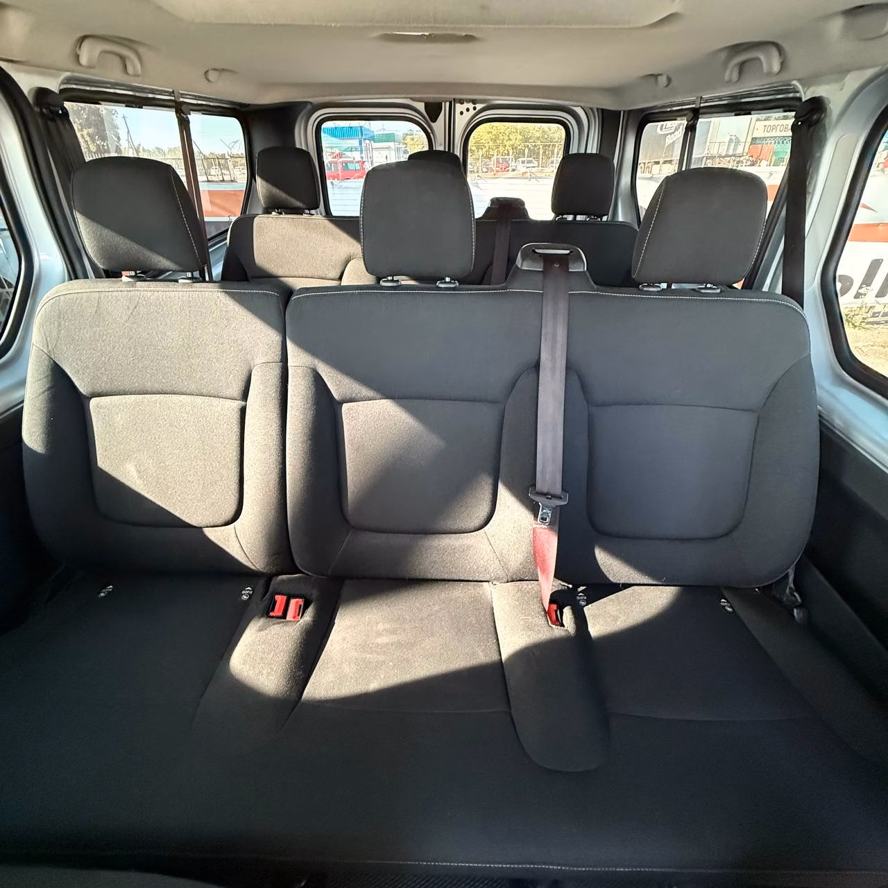 Renault Trafic фото 14