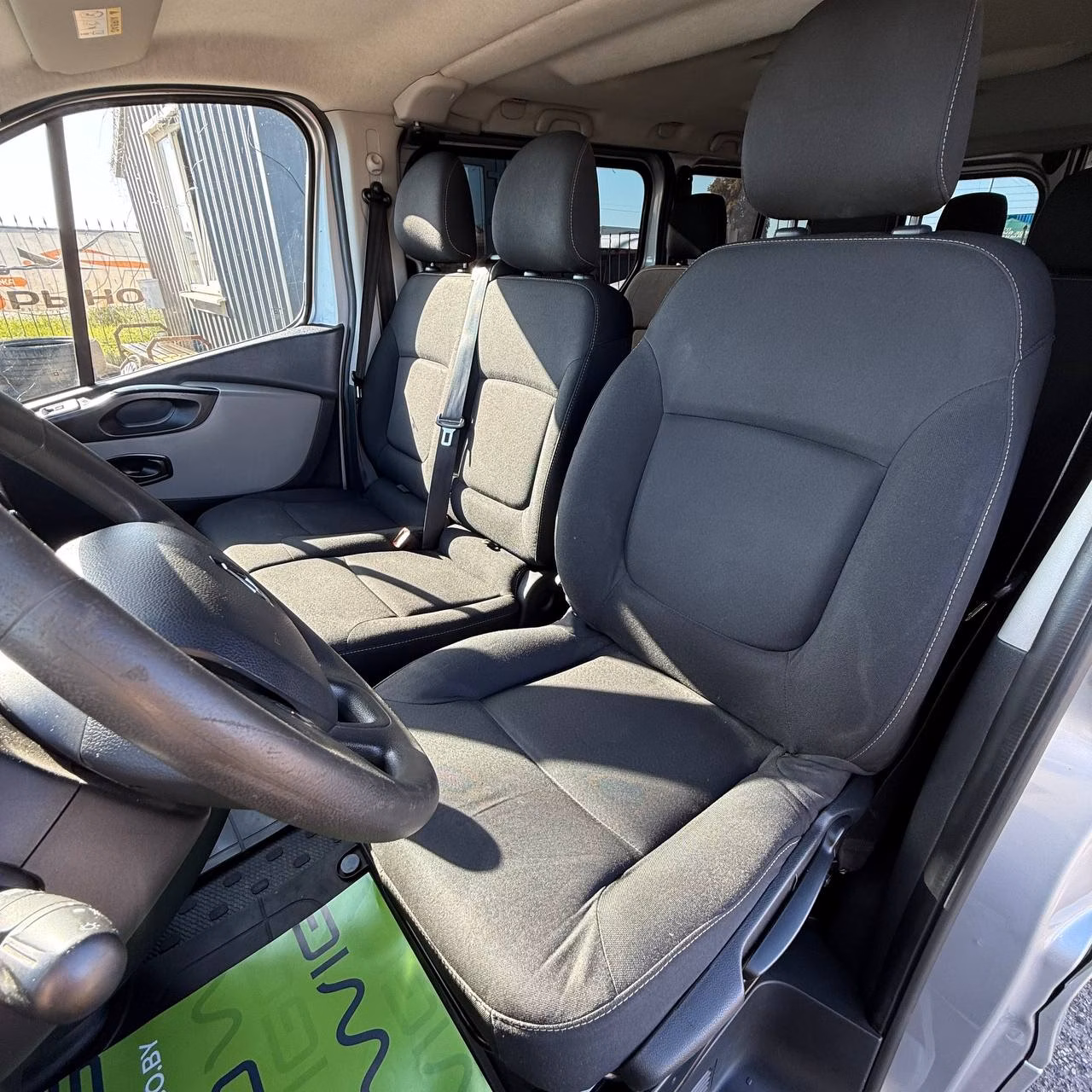 Renault Trafic фото 8
