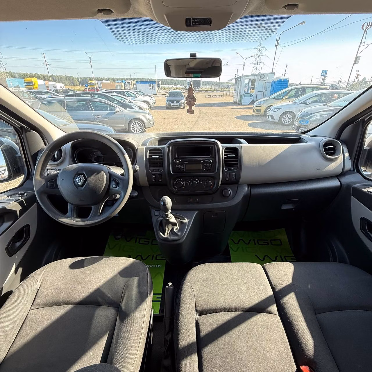 Renault Trafic фото 9